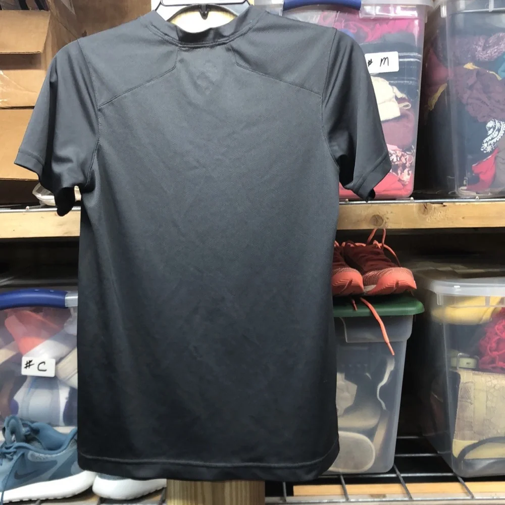 Nike boy large